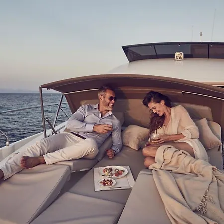 Private Yacht - Jeanneau Prestige 520 Fly Casa de Férias *