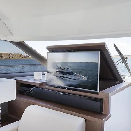 Private Yacht - Jeanneau Prestige 520 Fly Split